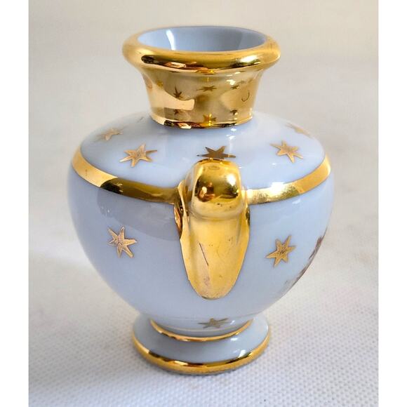 SMALL DECORATIVE VASE-LIMOGES-FRANCE-Porcelain-White-Gold Trim-Couple Image-Sml - Picture 5 of 11